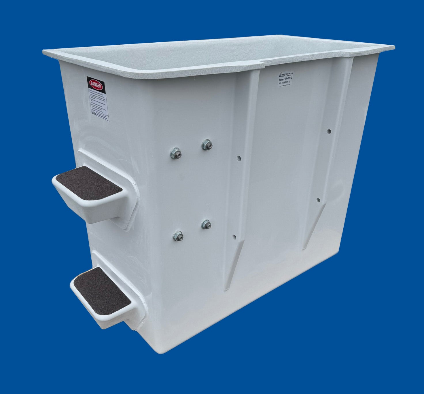 Buckets - Versalift - 24" x 48" x 42" - 11.63" x 4.81" Controls Mount Side - 2 Steps Left